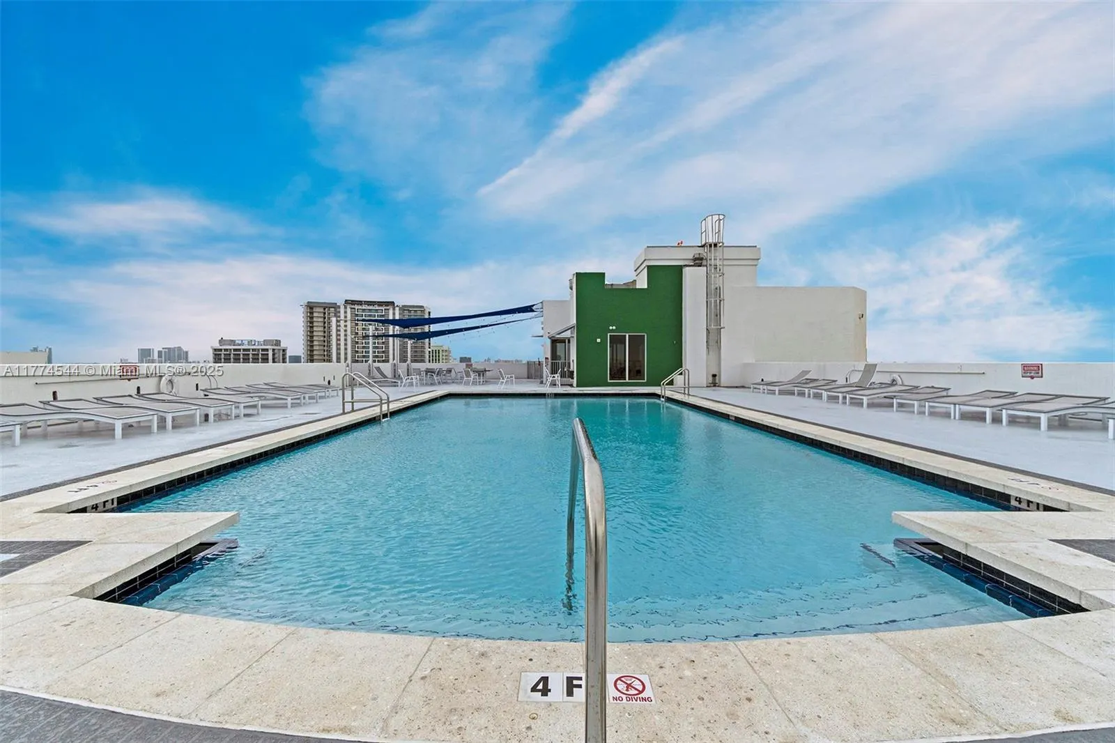 Hollywood, Florida 33020, United States, 2 Bedrooms Bedrooms, ,2 BathroomsBathrooms,Residential,Active,100806