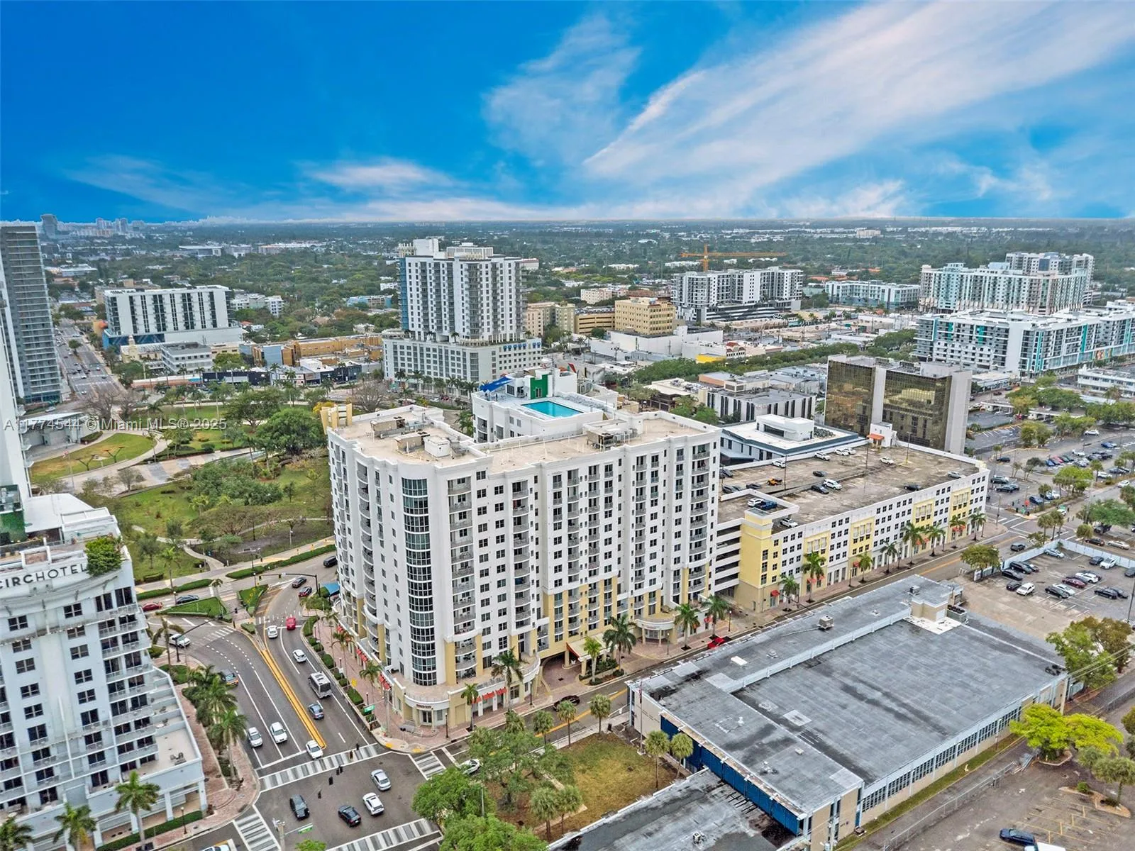 Hollywood, Florida 33020, United States, 2 Bedrooms Bedrooms, ,2 BathroomsBathrooms,Residential,Active,100806