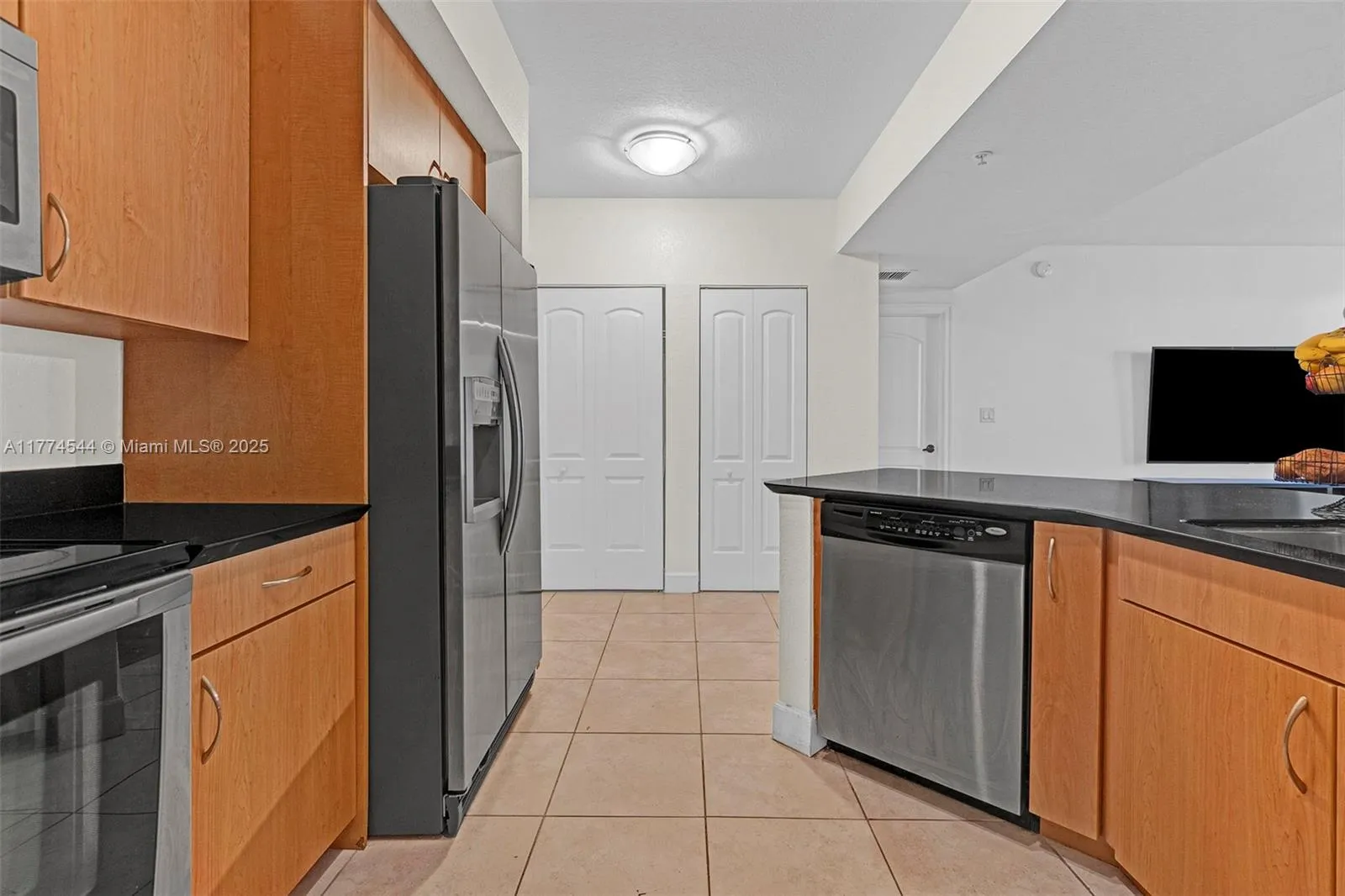 Hollywood, Florida 33020, United States, 2 Bedrooms Bedrooms, ,2 BathroomsBathrooms,Residential,Active,100806