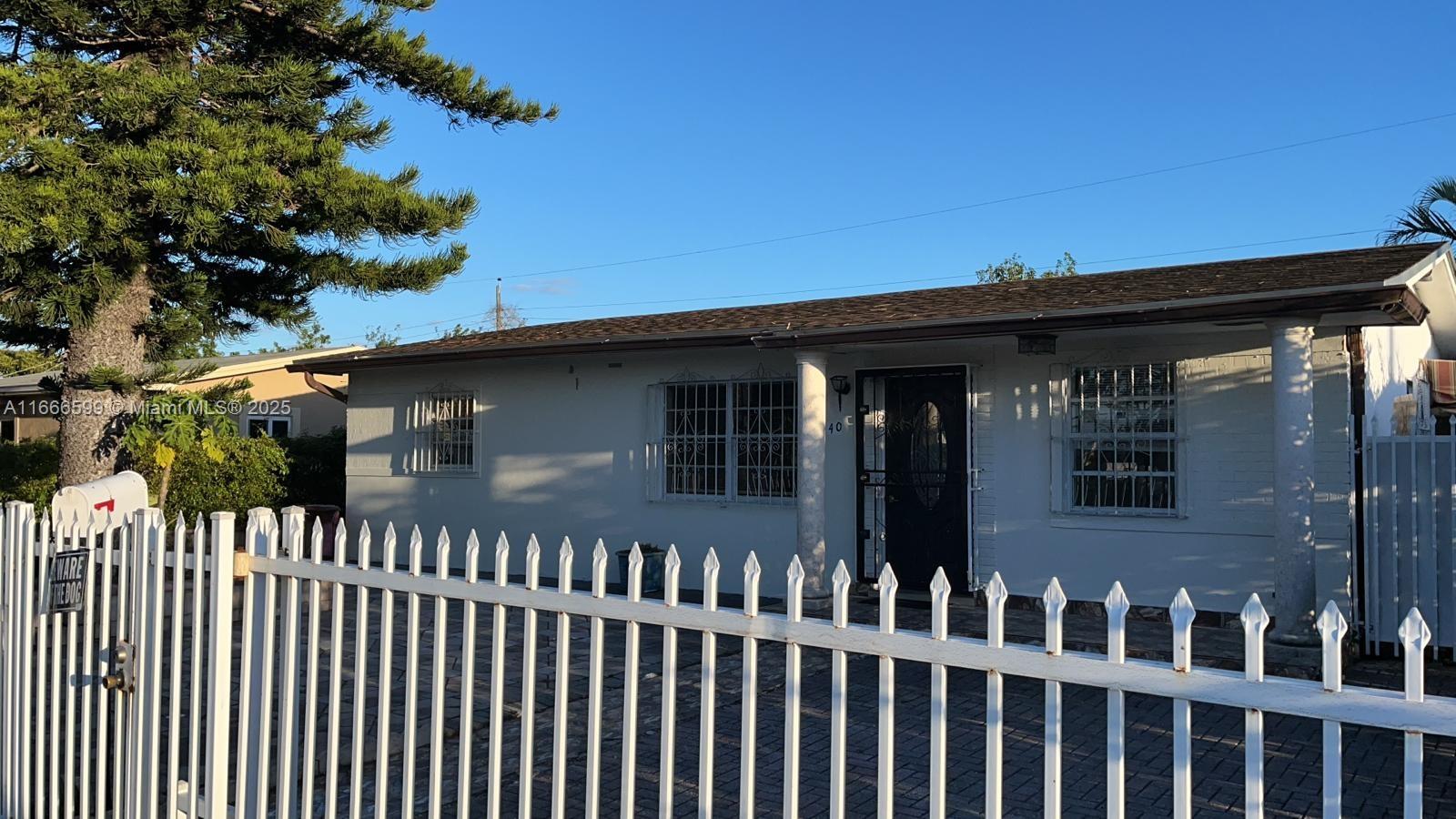 LONG ESTATES - Residential