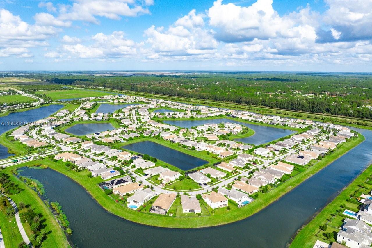 HAMMOCKS OF WESTLAKE - Residential