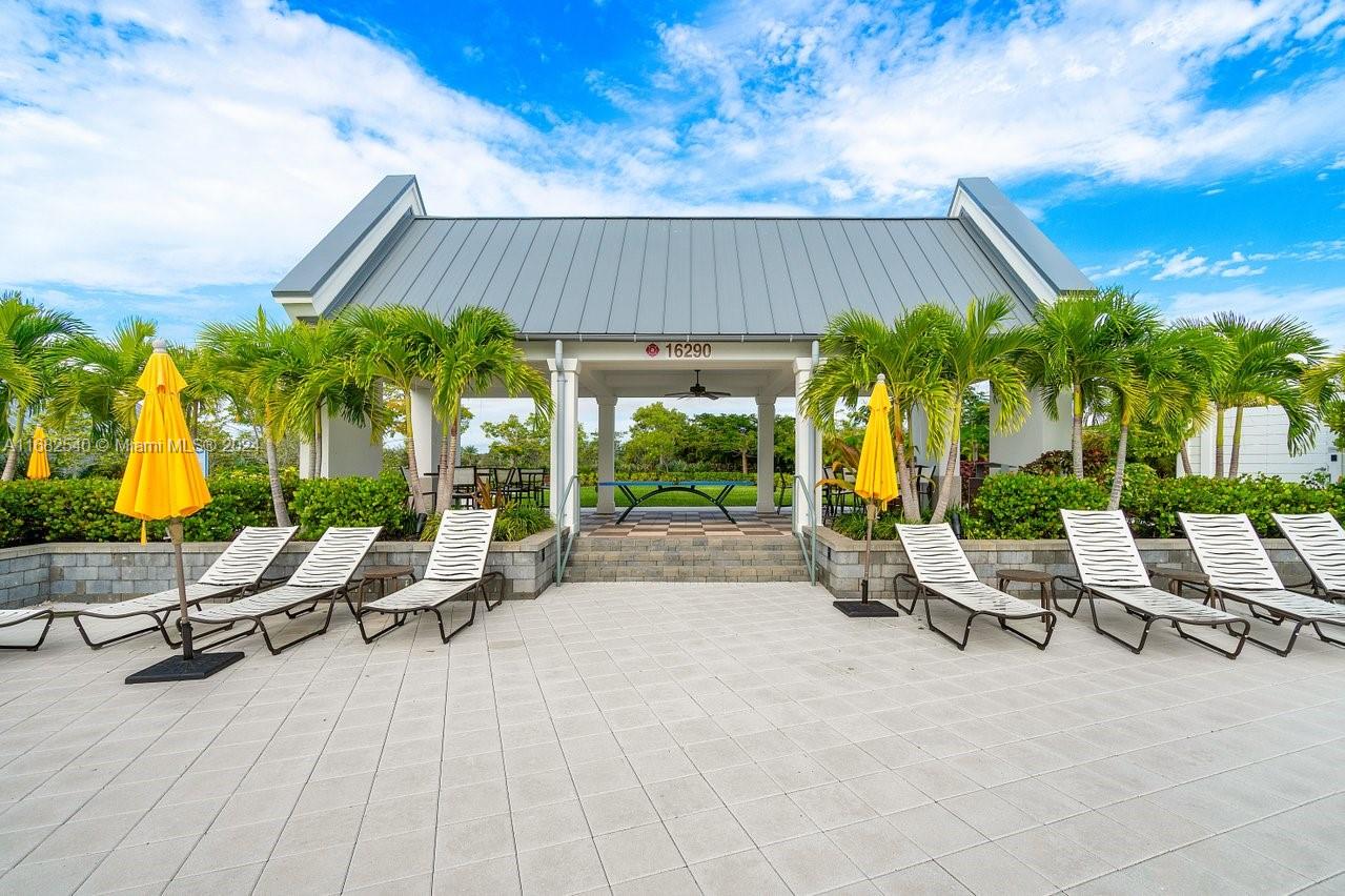 HAMMOCKS OF WESTLAKE - Residential