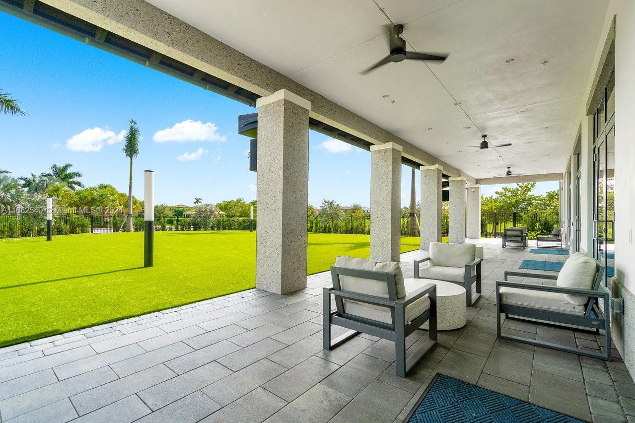HAMMOCKS OF WESTLAKE - Residential