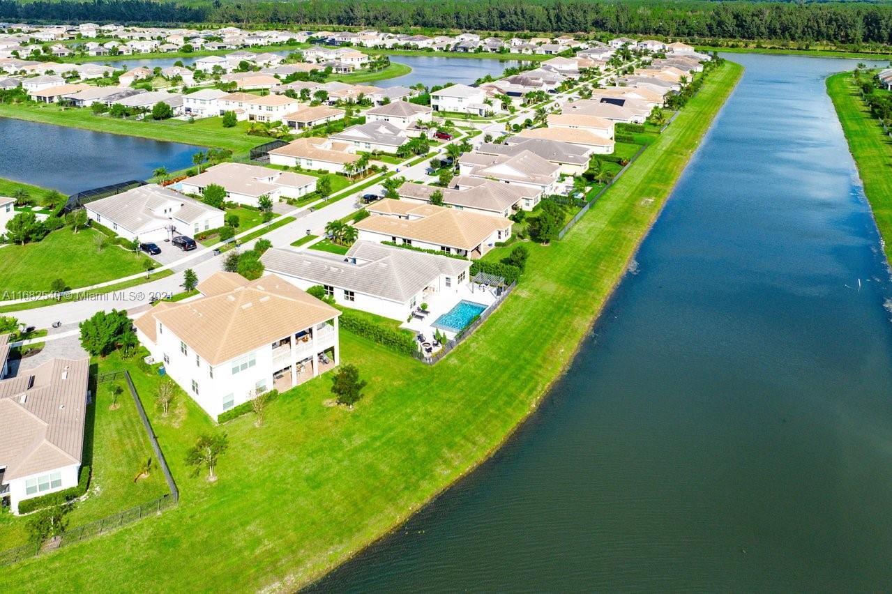 HAMMOCKS OF WESTLAKE - Residential