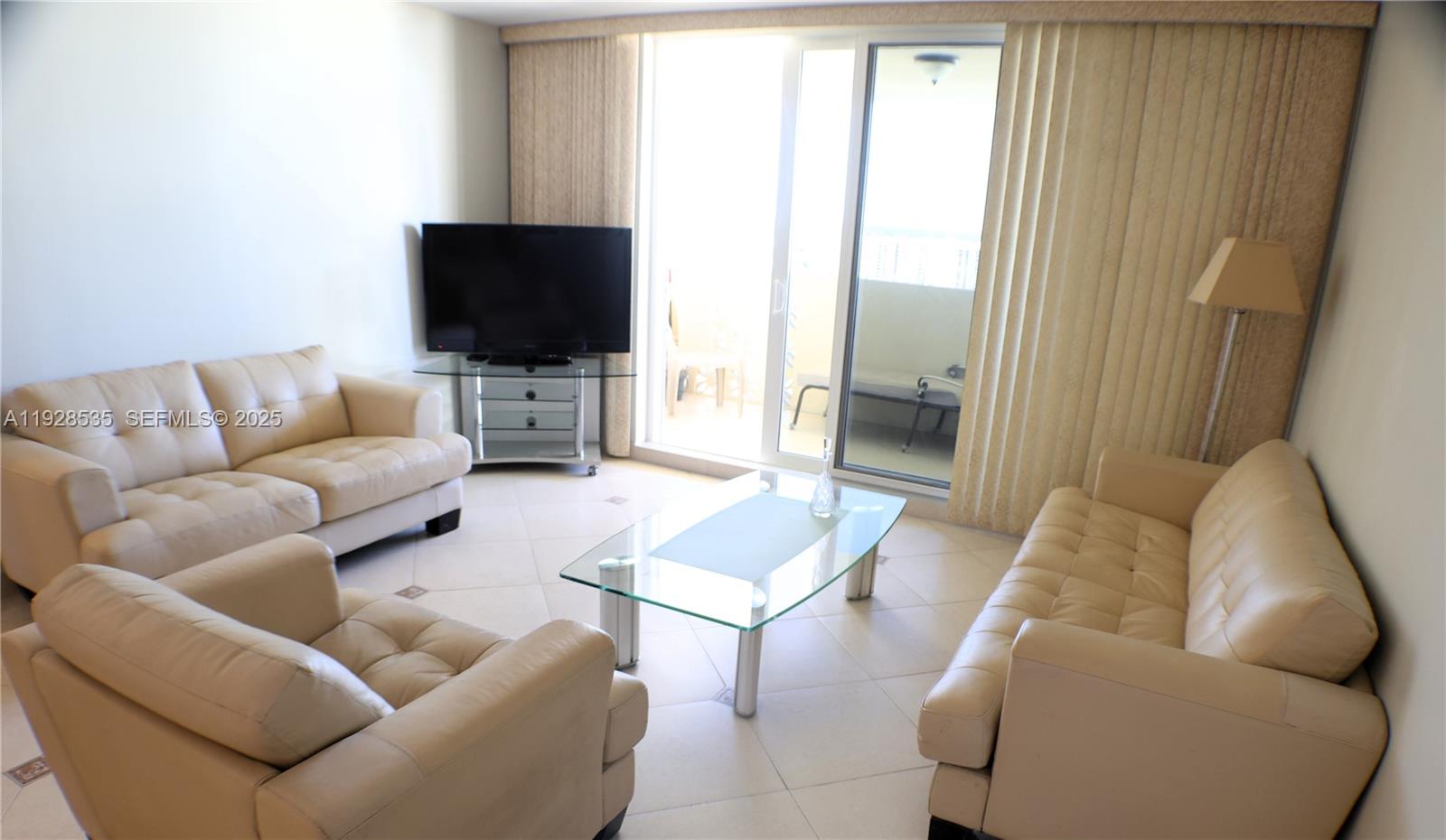 PLAZA TOWERS NORTH CONDO - Residential Lease