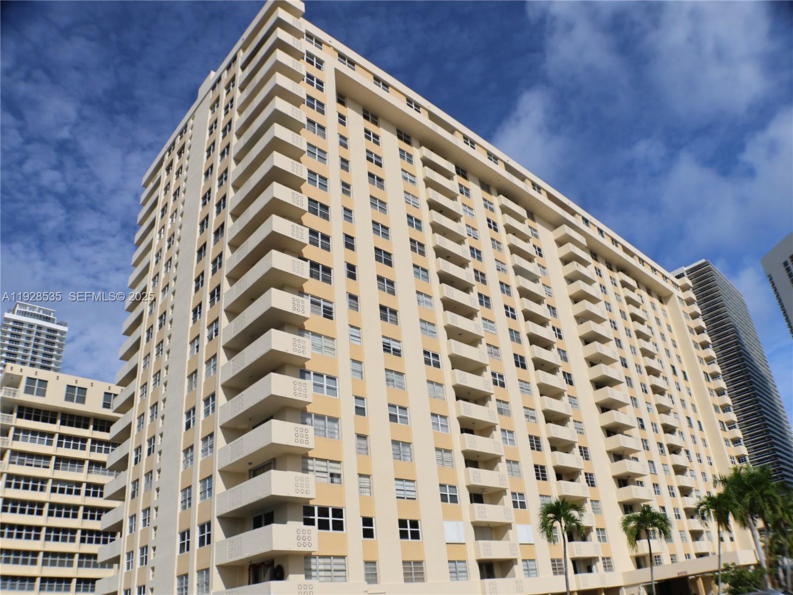 PLAZA TOWERS NORTH CONDO - Residential Lease