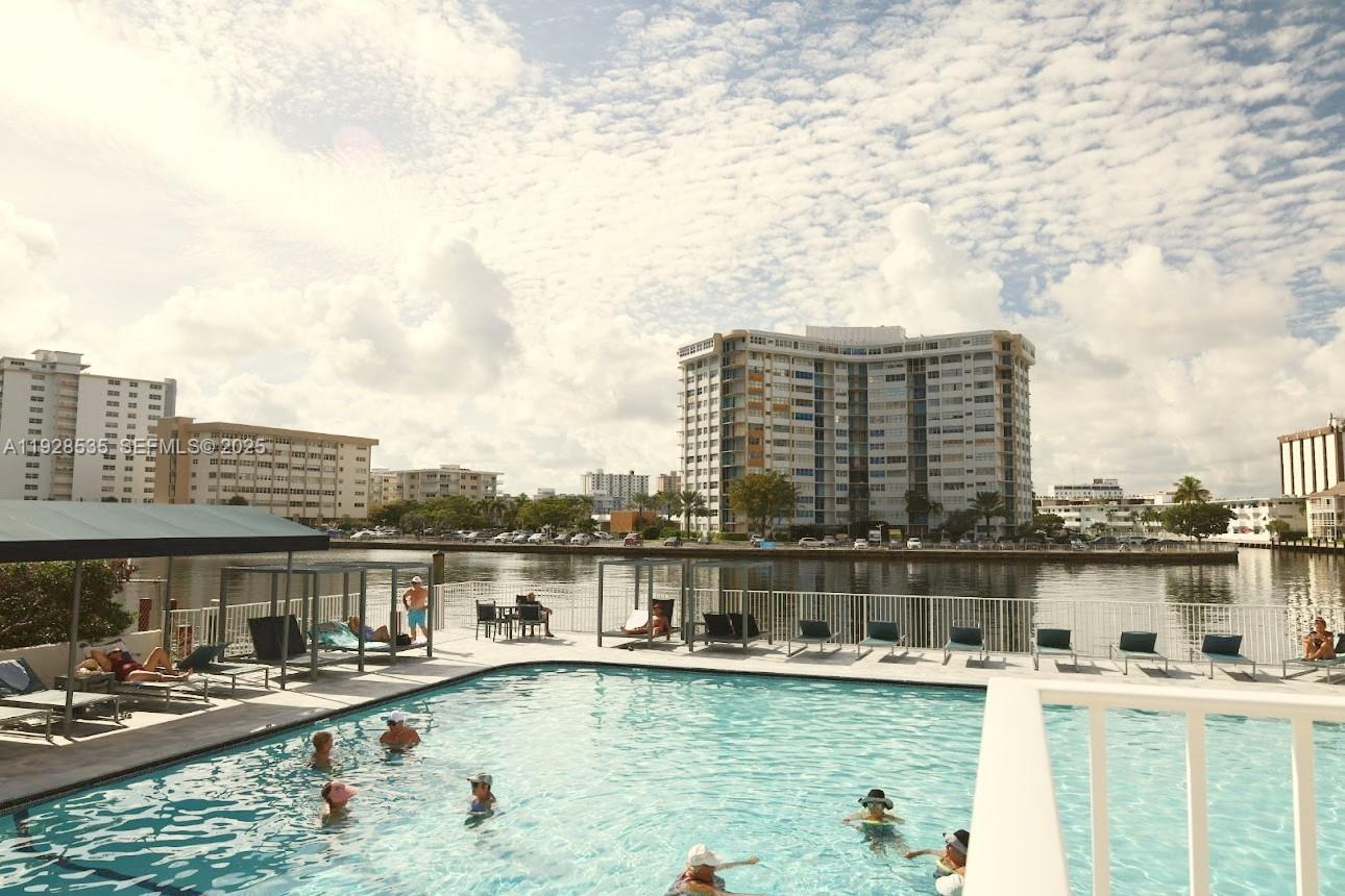 PLAZA TOWERS NORTH CONDO - Residential Lease