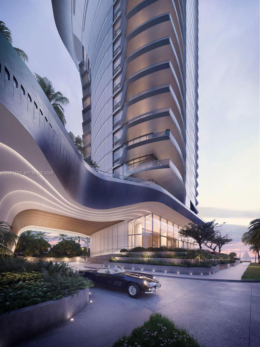 UNA RESIDENCES CONDO - Residential