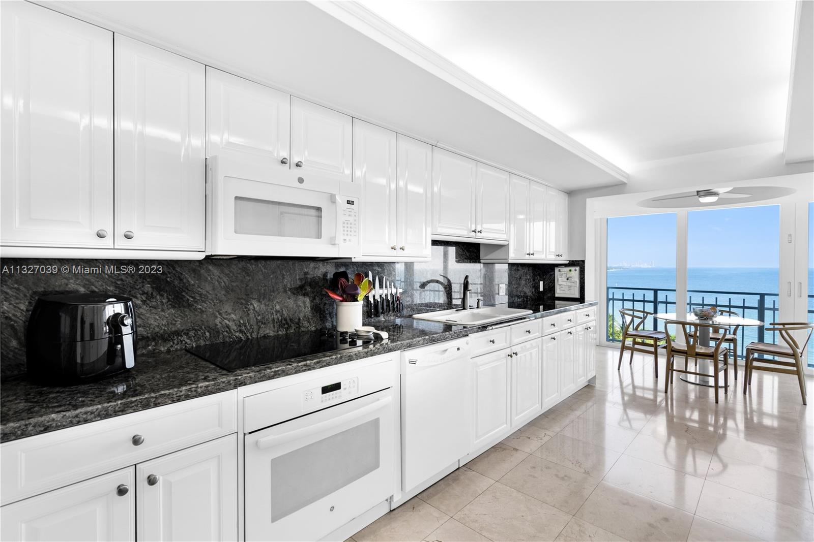 MAR-AZUL CONDO - Residential