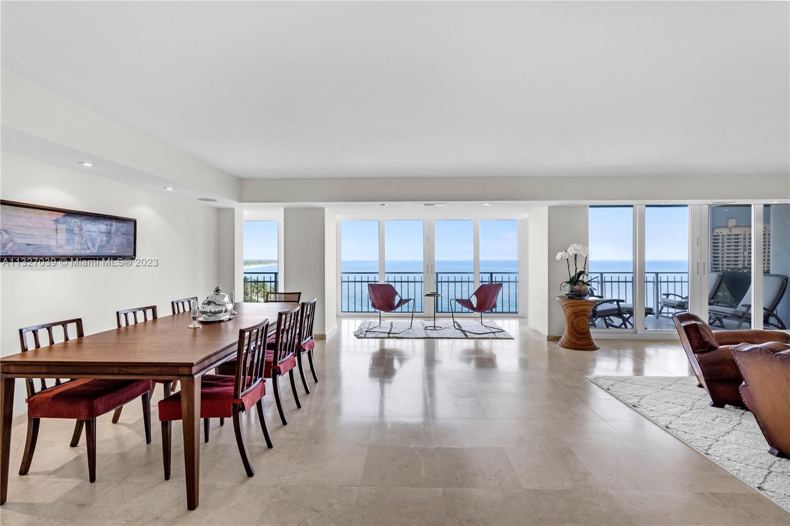 MAR-AZUL CONDO - Residential