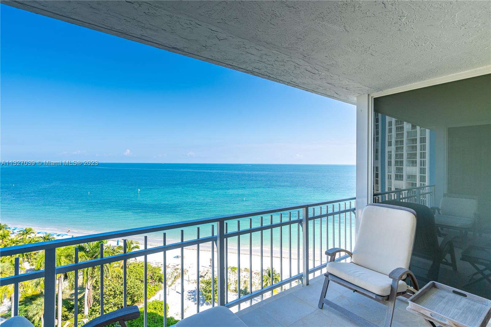 MAR-AZUL CONDO - Residential