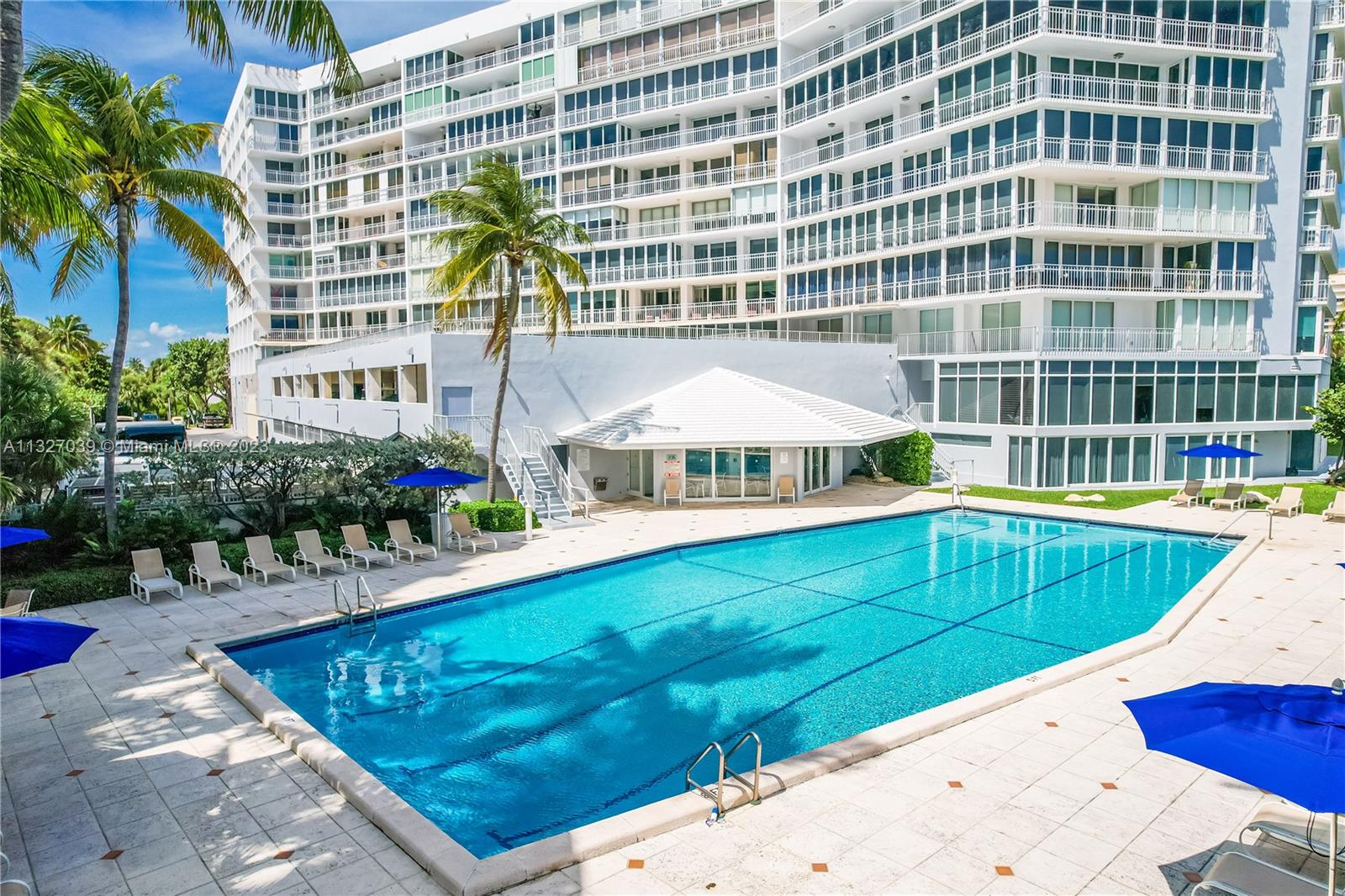 MAR-AZUL CONDO - Residential
