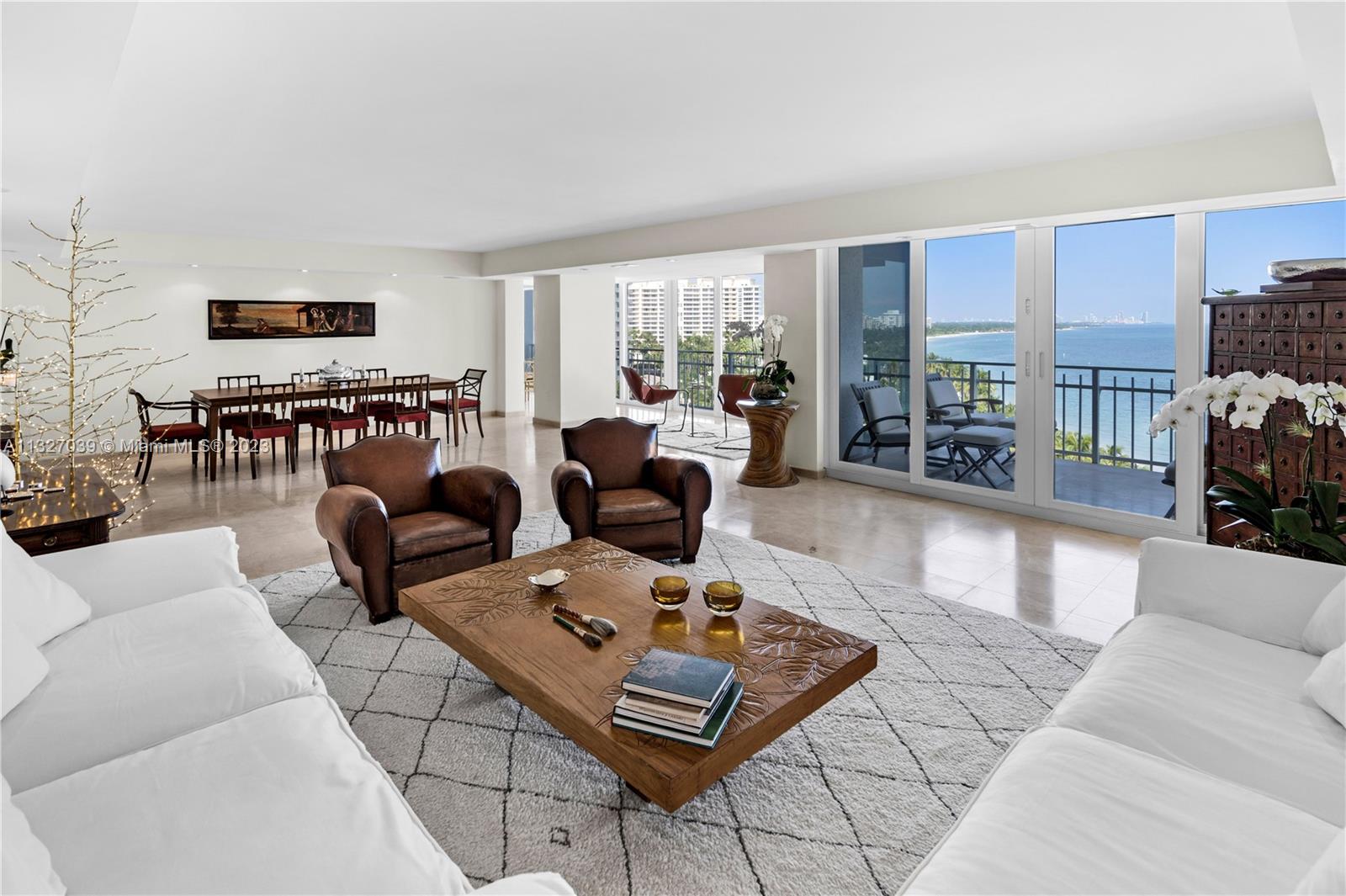 MAR-AZUL CONDO - Residential
