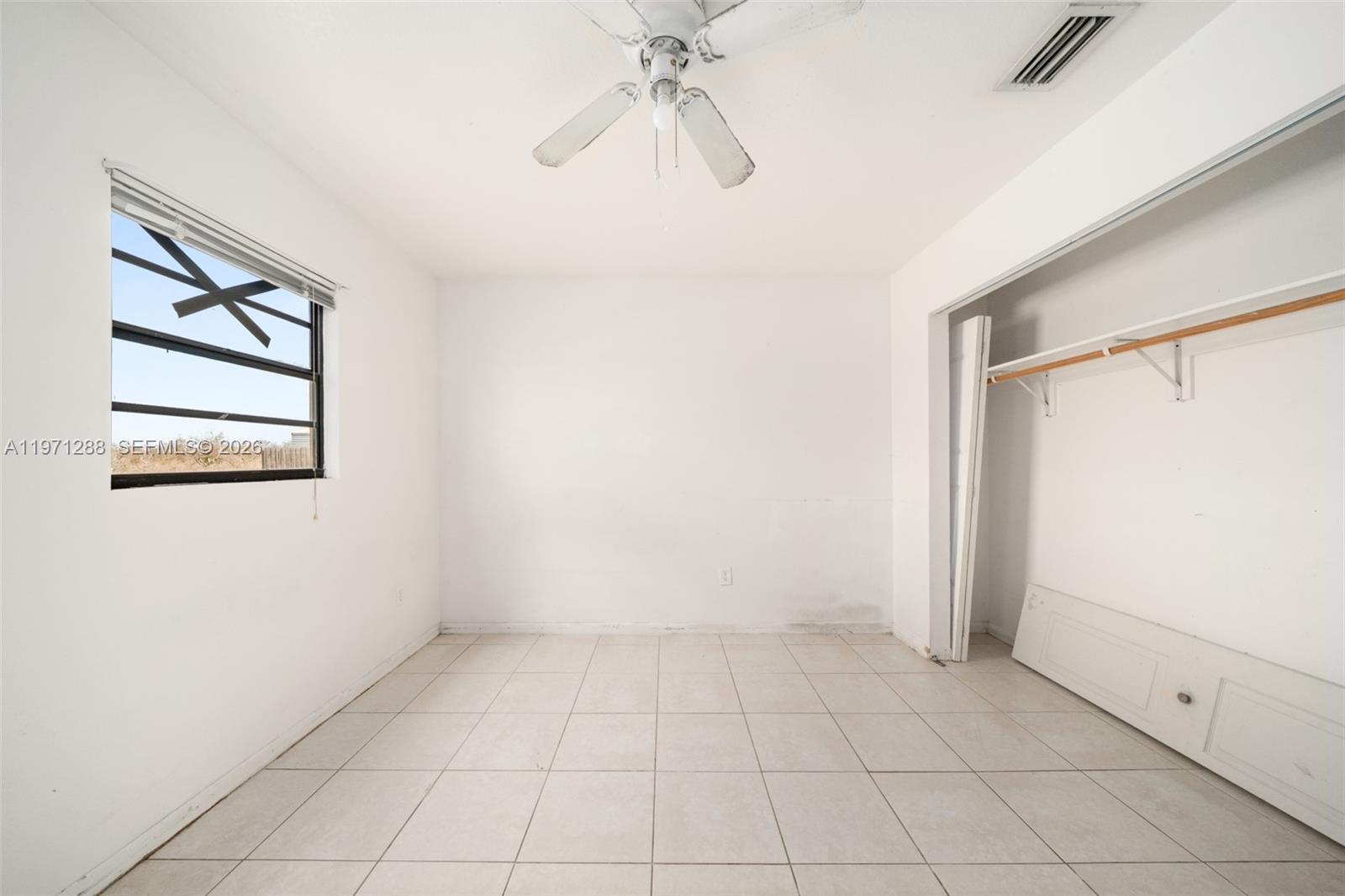 1139.100 - EAST PALMHURST - Residential