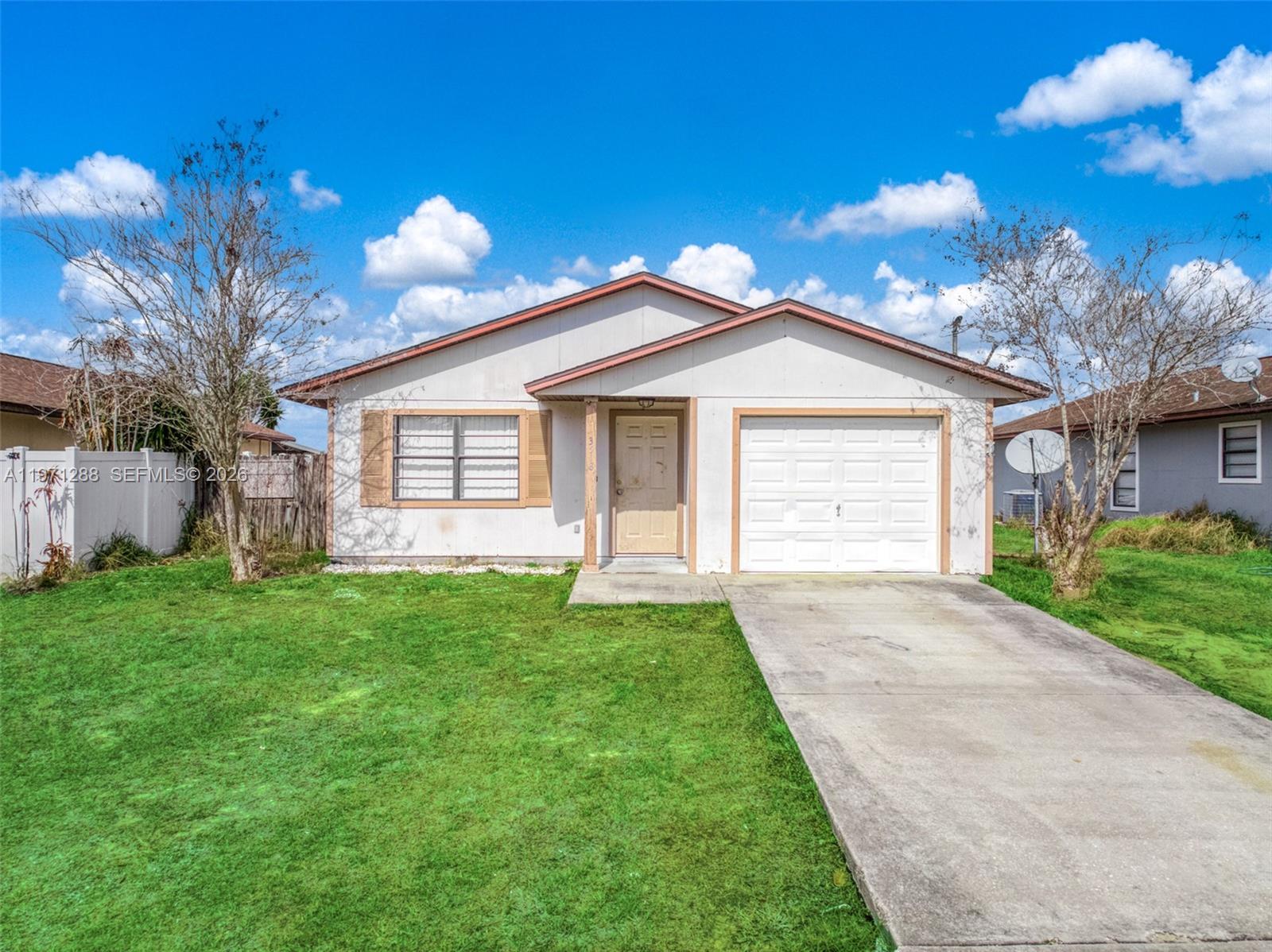 1139.100 - EAST PALMHURST - Residential