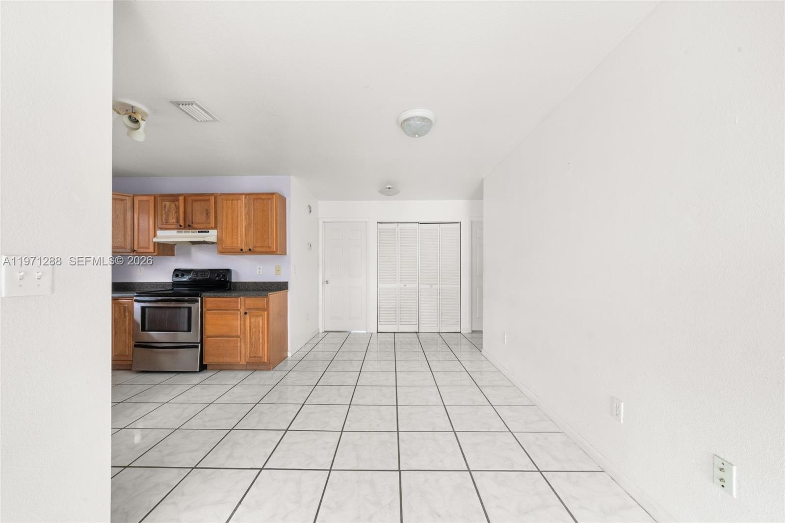 1139.100 - EAST PALMHURST - Residential