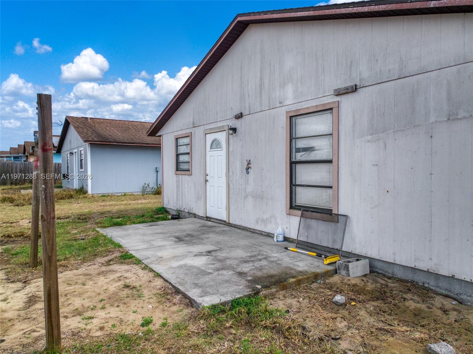 1139.100 - EAST PALMHURST - Residential