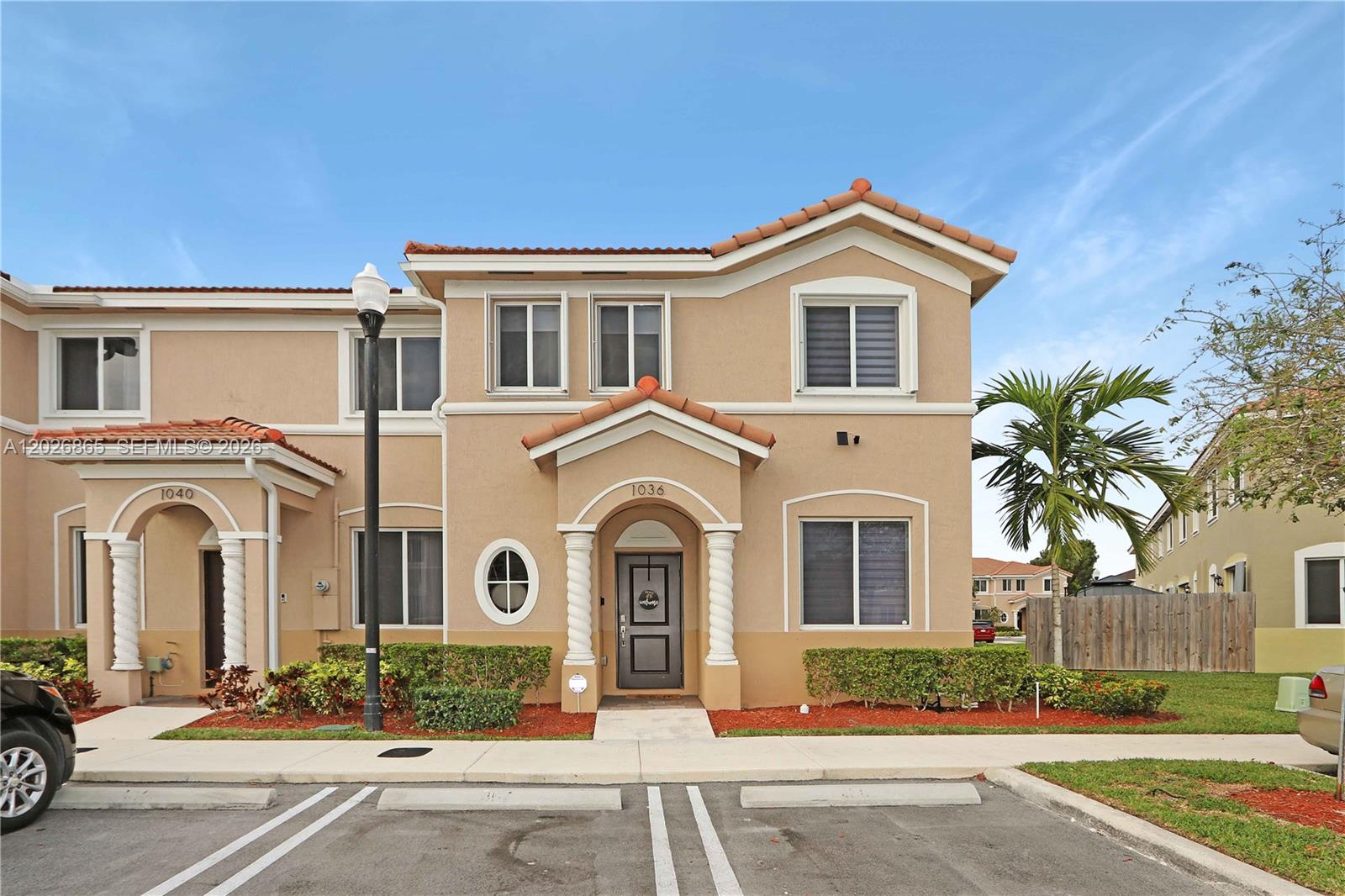 TOWNS AT SEASCAPE - Residential