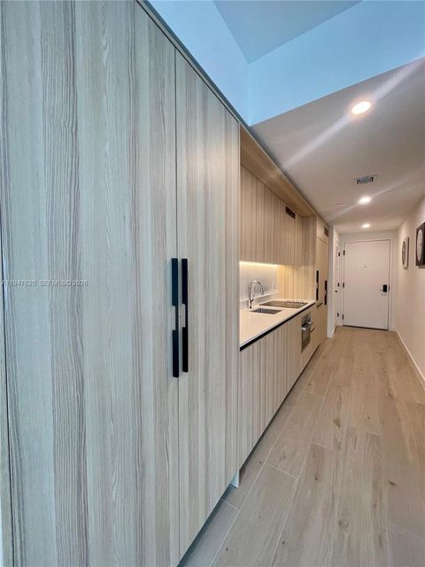 225 N Miami 3106 Miami FL 33128