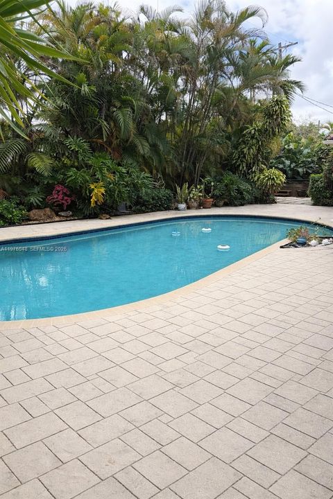 Photo of 2110 NE 198th Ter, Miami, FL 33179 (MLS # A11976048)