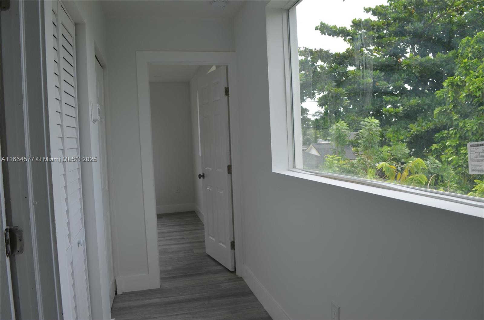 17 AVE MANOR - Residential Lease