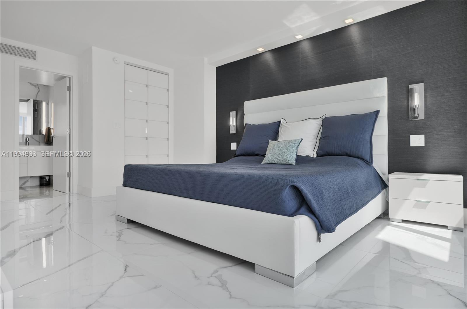 MIRASOL OCEAN TOWERS COND - Residential