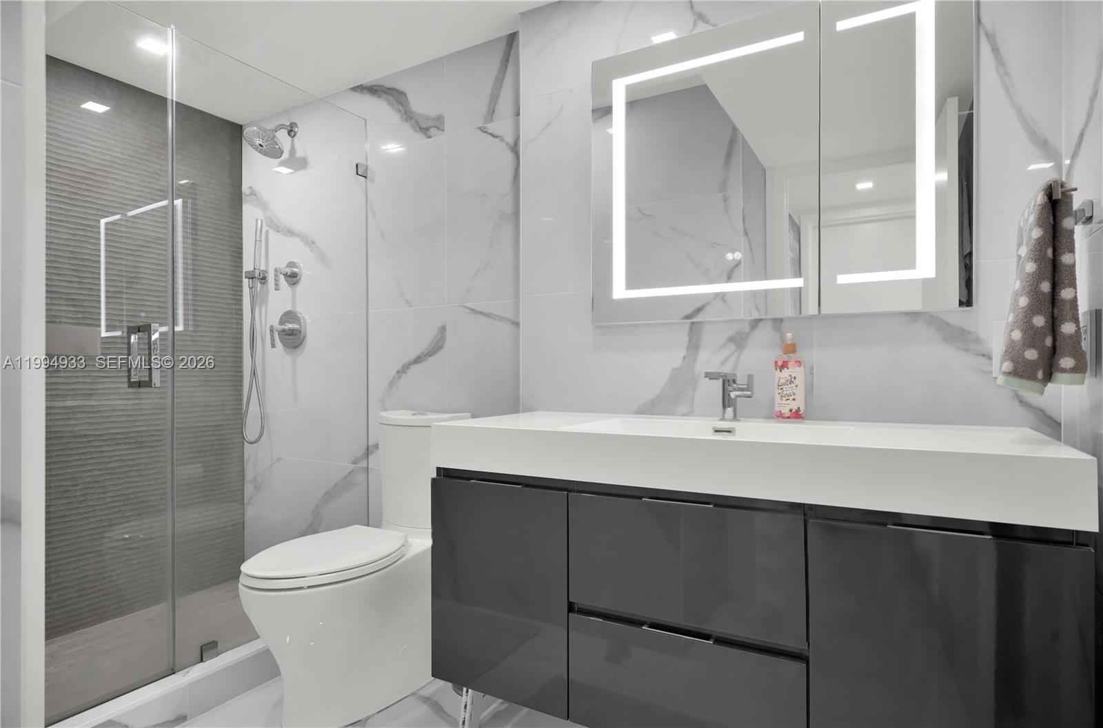 MIRASOL OCEAN TOWERS COND - Residential