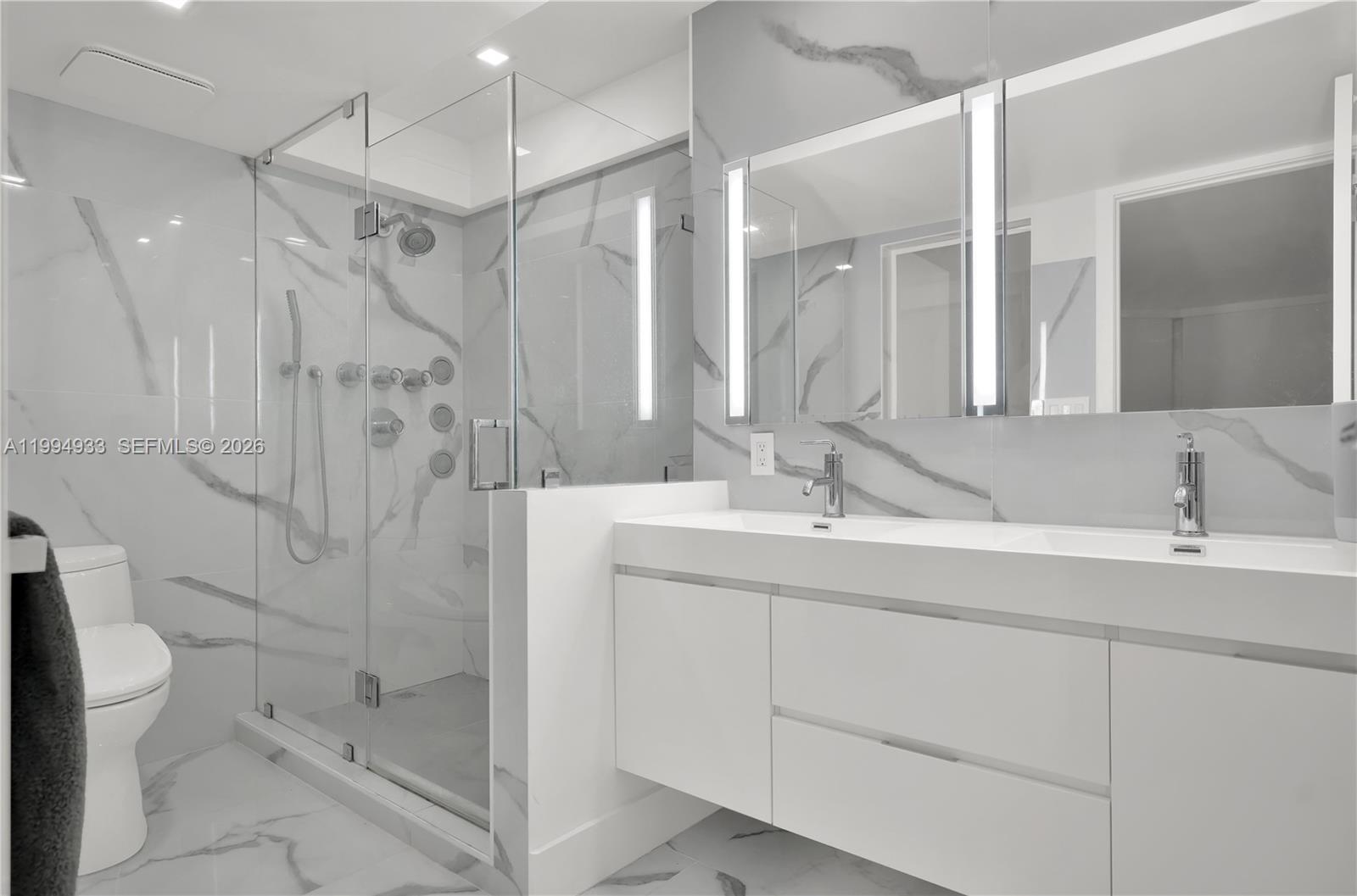 MIRASOL OCEAN TOWERS COND - Residential