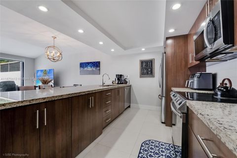 13350 SW 88th Ter E Miami FL 33186