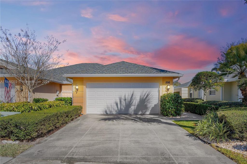 Photo of 256 Brier Cir, Jupiter, FL 33458 (MLS # A11518313)