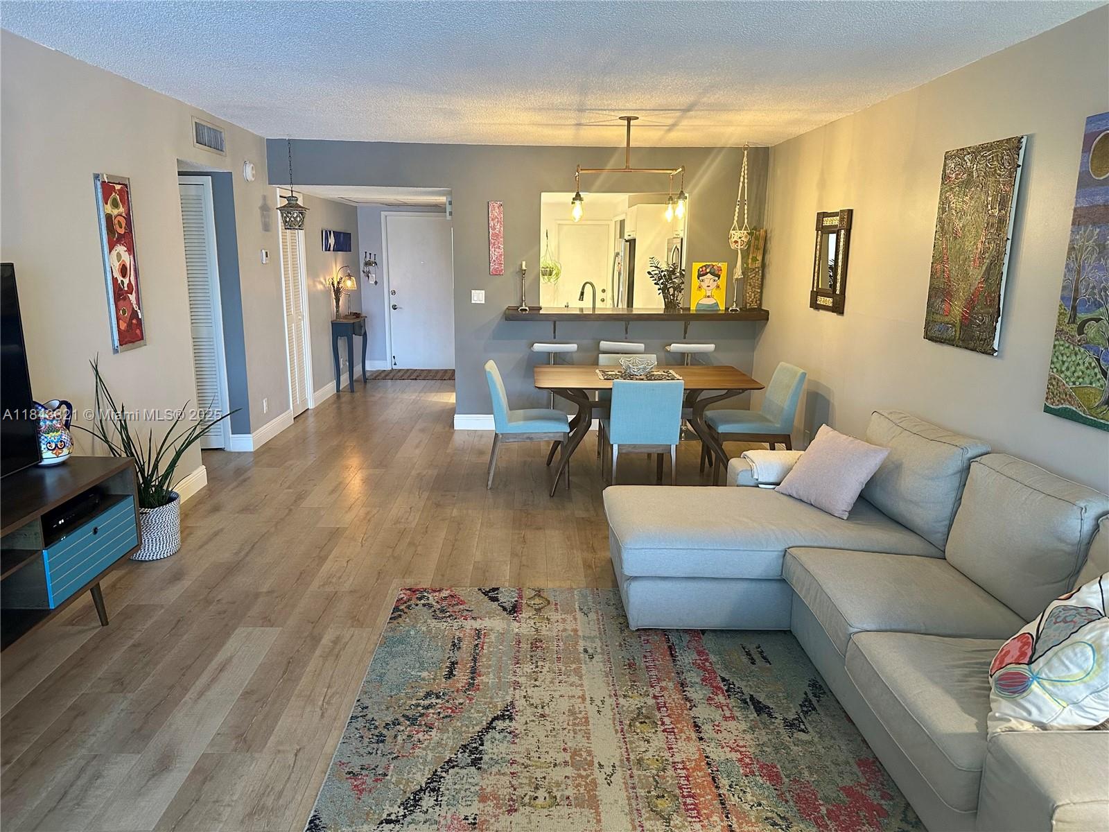 NO 6 PALM-AIRE COUNTRY CL - Residential Lease