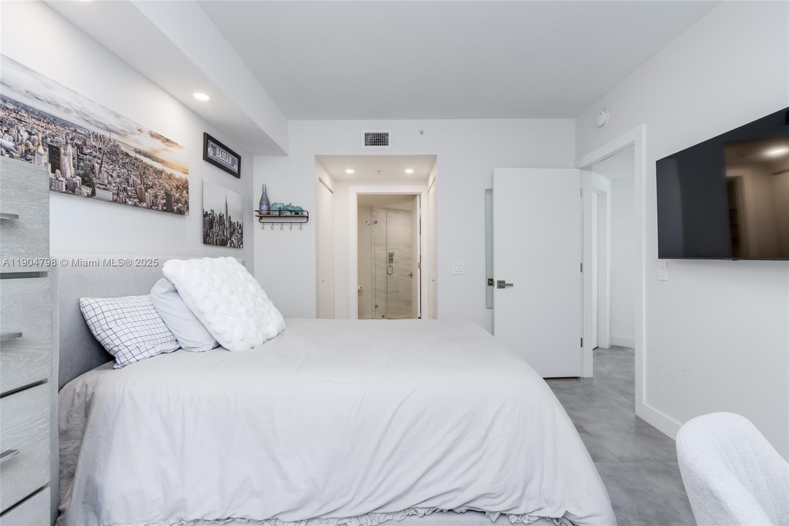 100 HIDDEN BAY CONDO - Residential