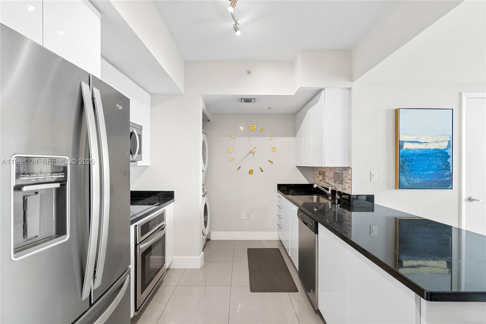 MINT CONDO - Residential Lease