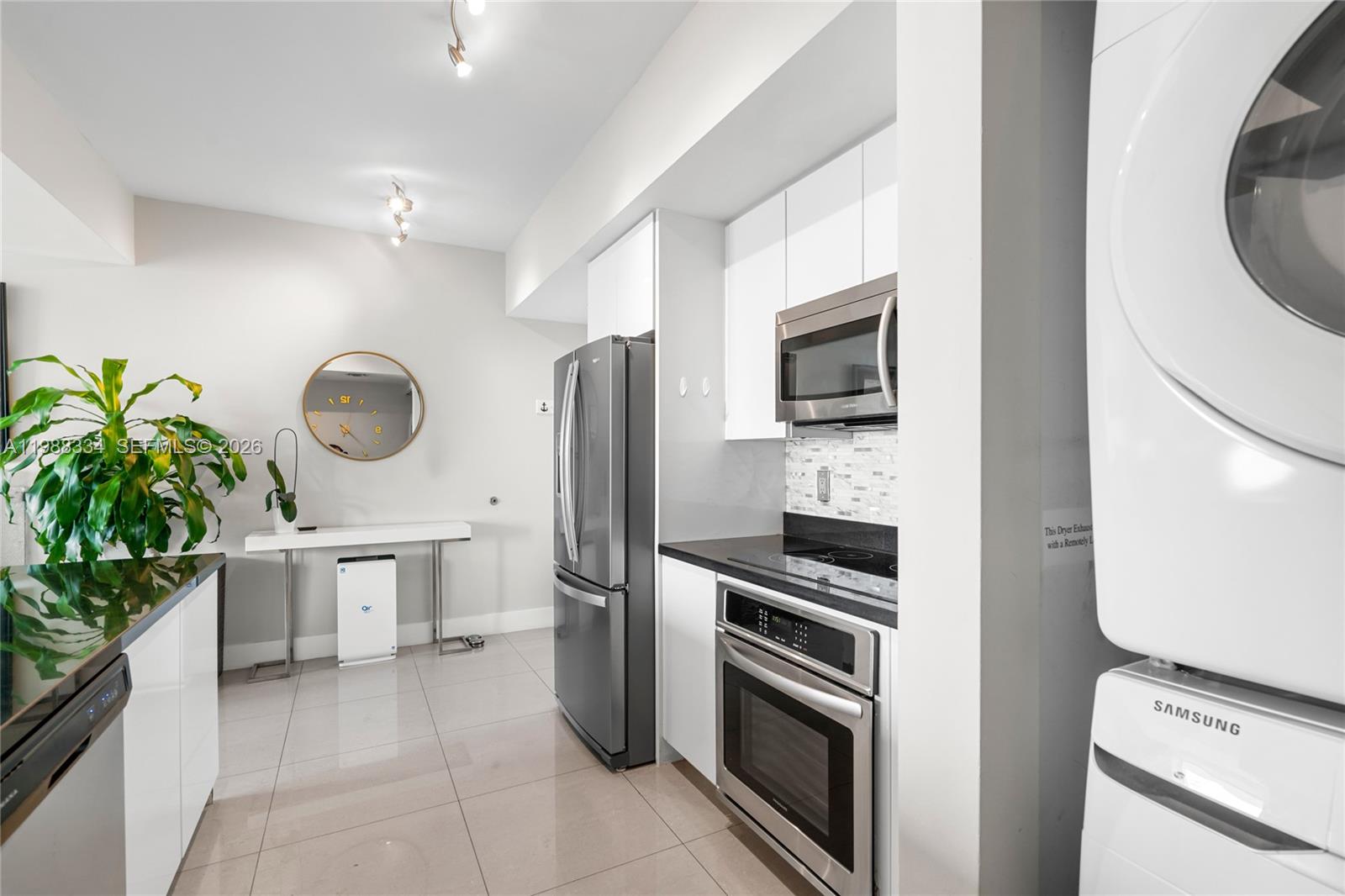 MINT CONDO - Residential Lease