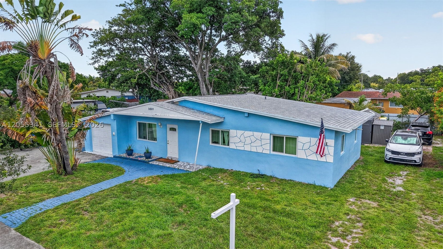 3501 SW 40th Ave