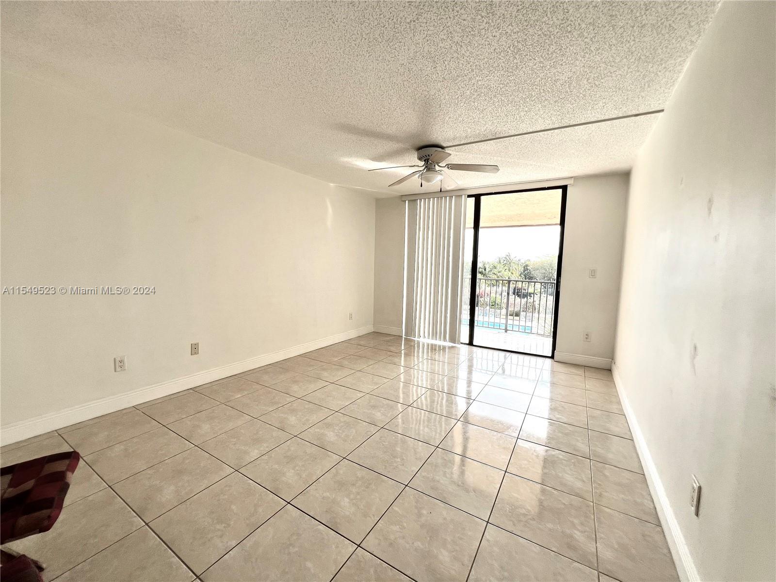 PROMENADE AT KENDALE LAKE - Residential Lease