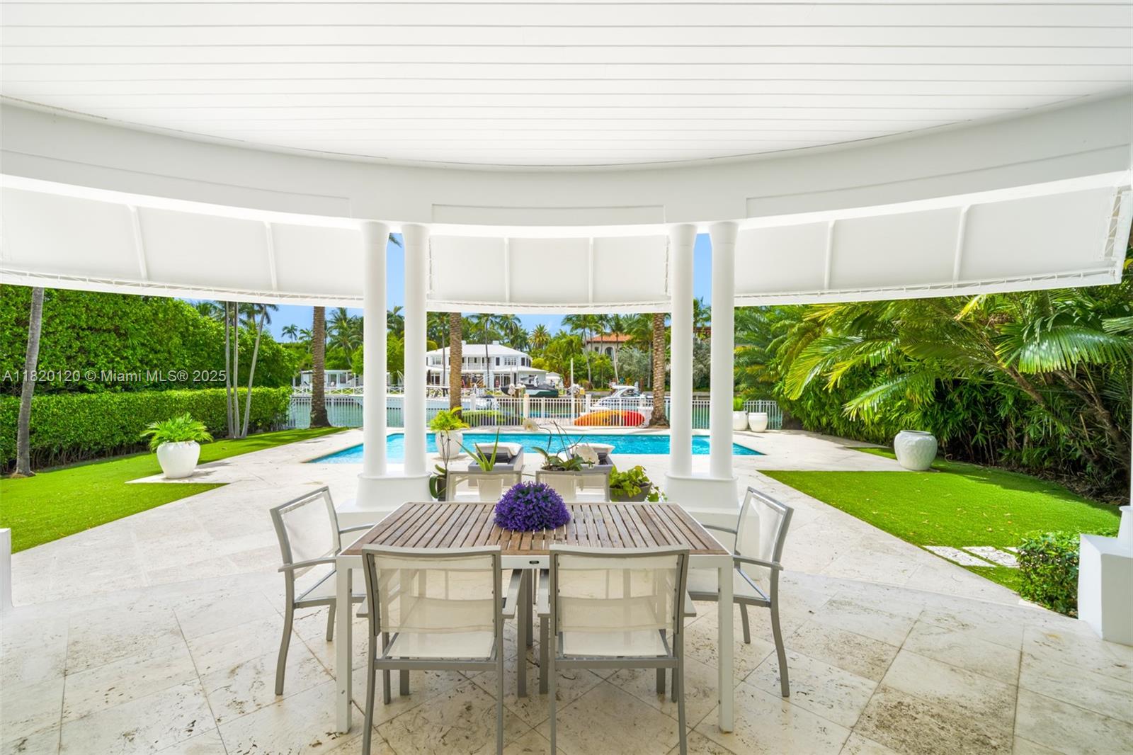 SUNSET ISLANDS-ISLAND NO - Residential