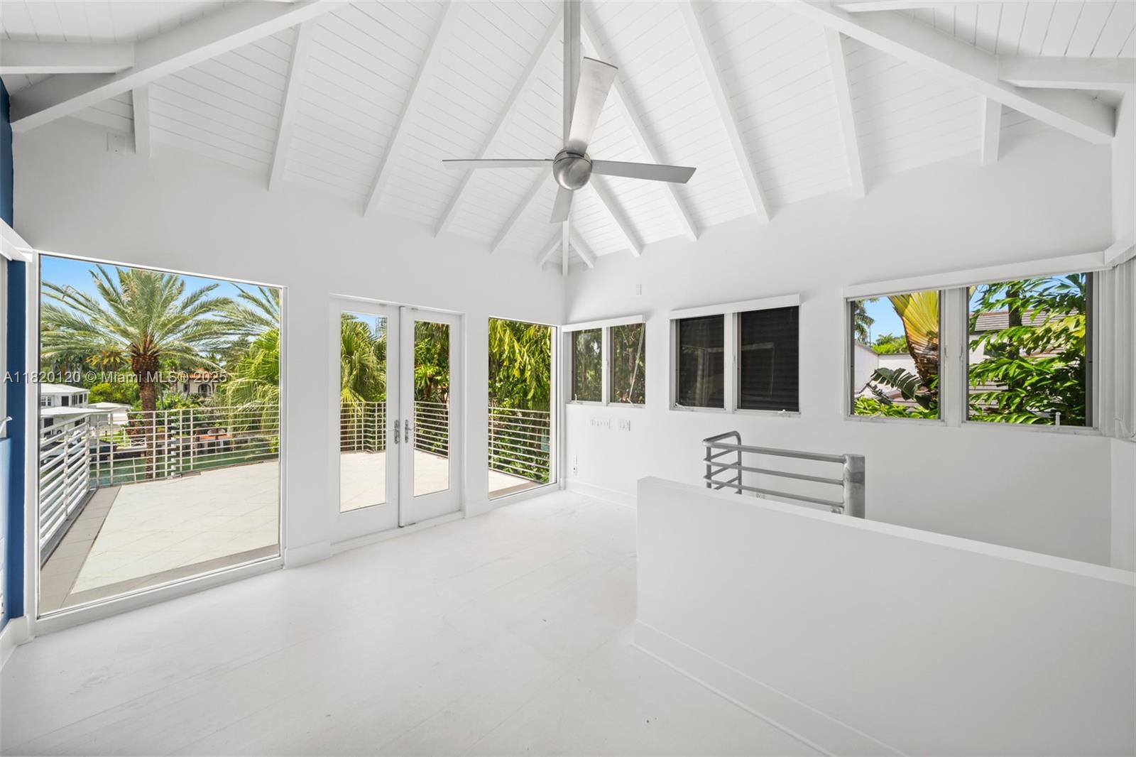 SUNSET ISLANDS-ISLAND NO - Residential