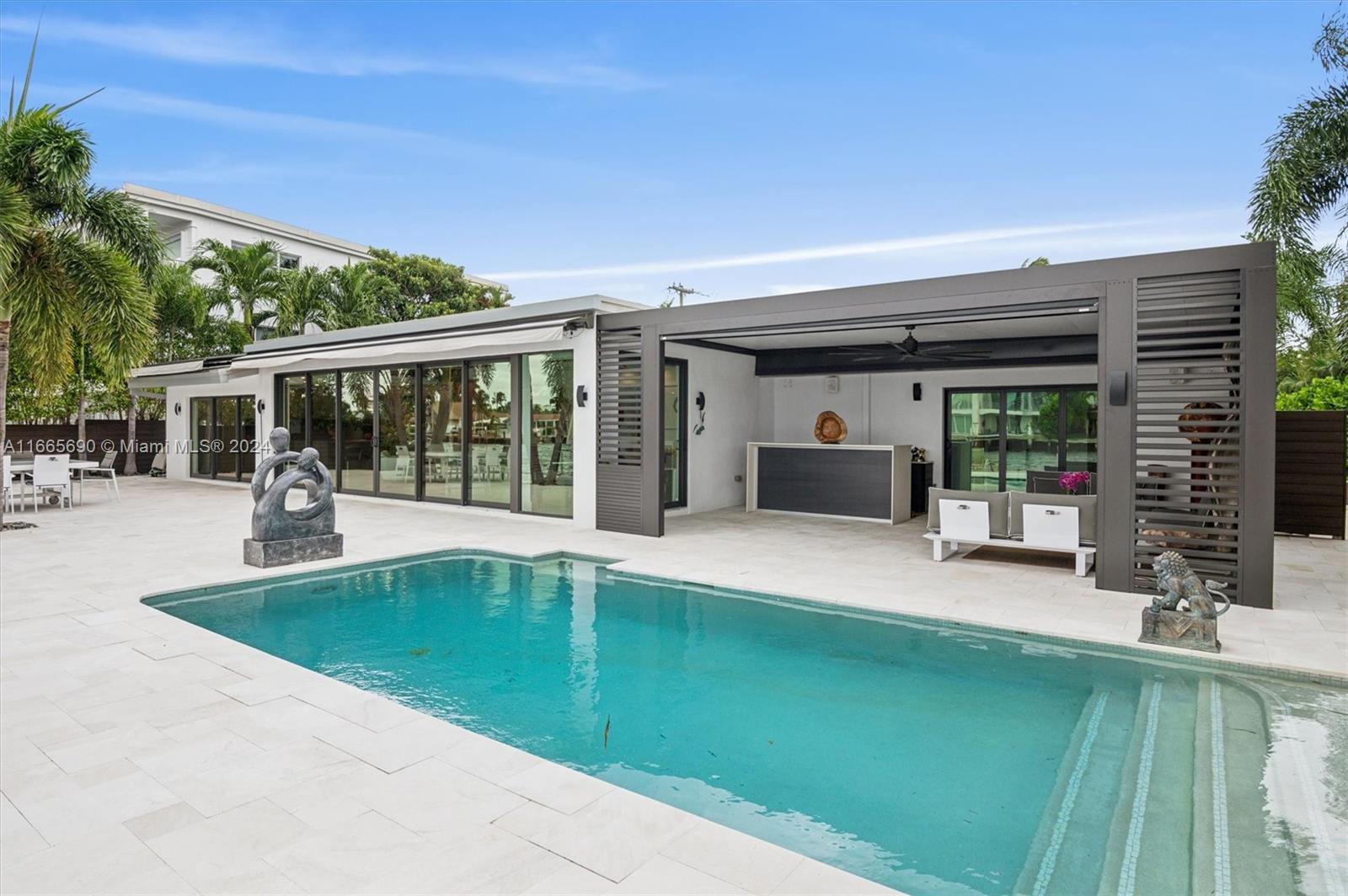 LAKESIDE - Residential