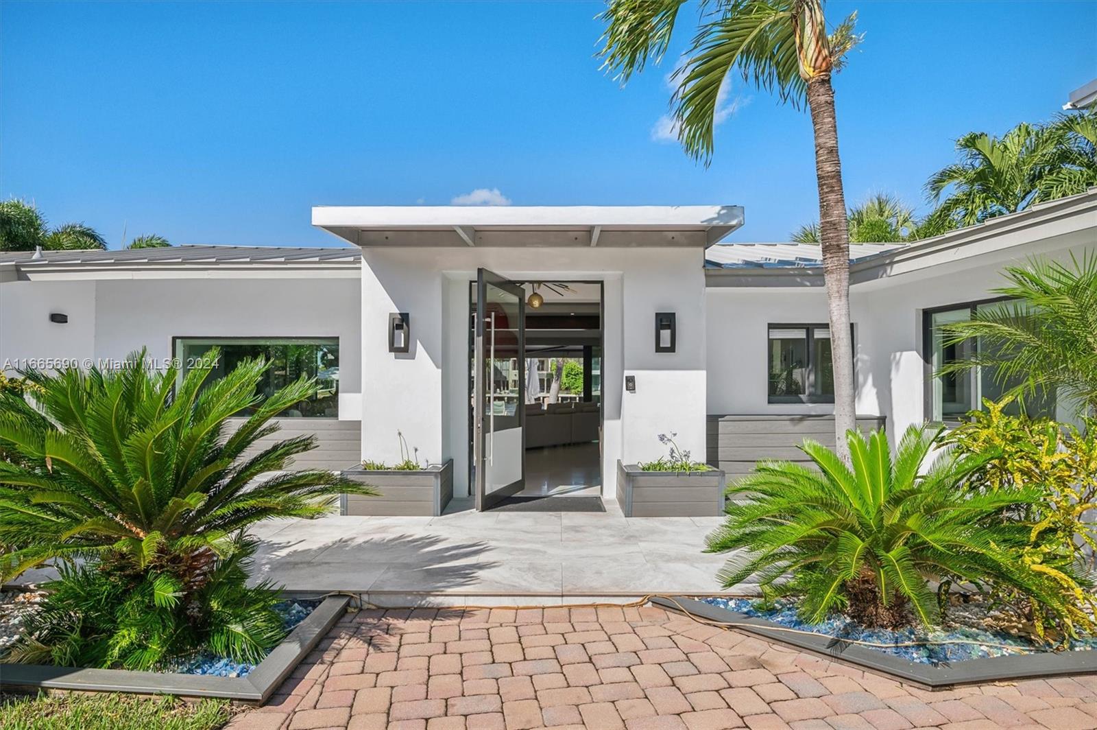 LAKESIDE - Residential