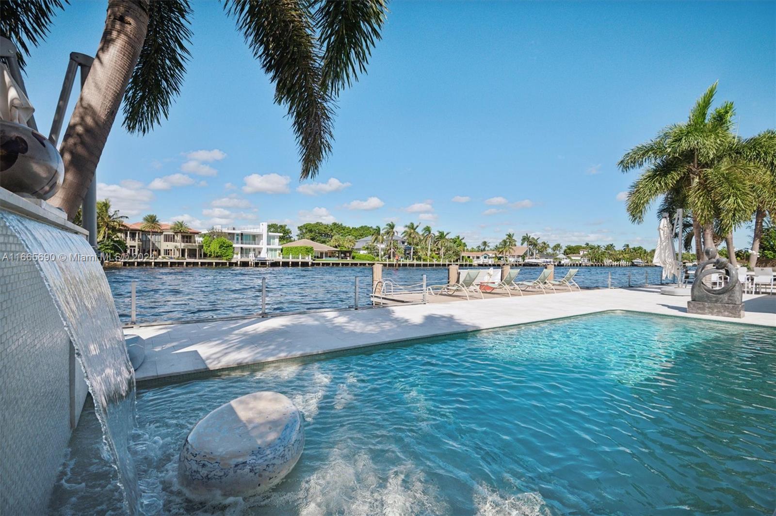 LAKESIDE - Residential