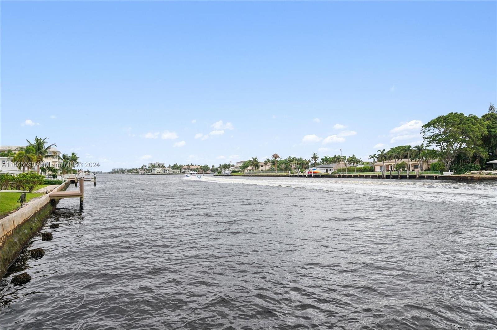 LAKESIDE - Residential