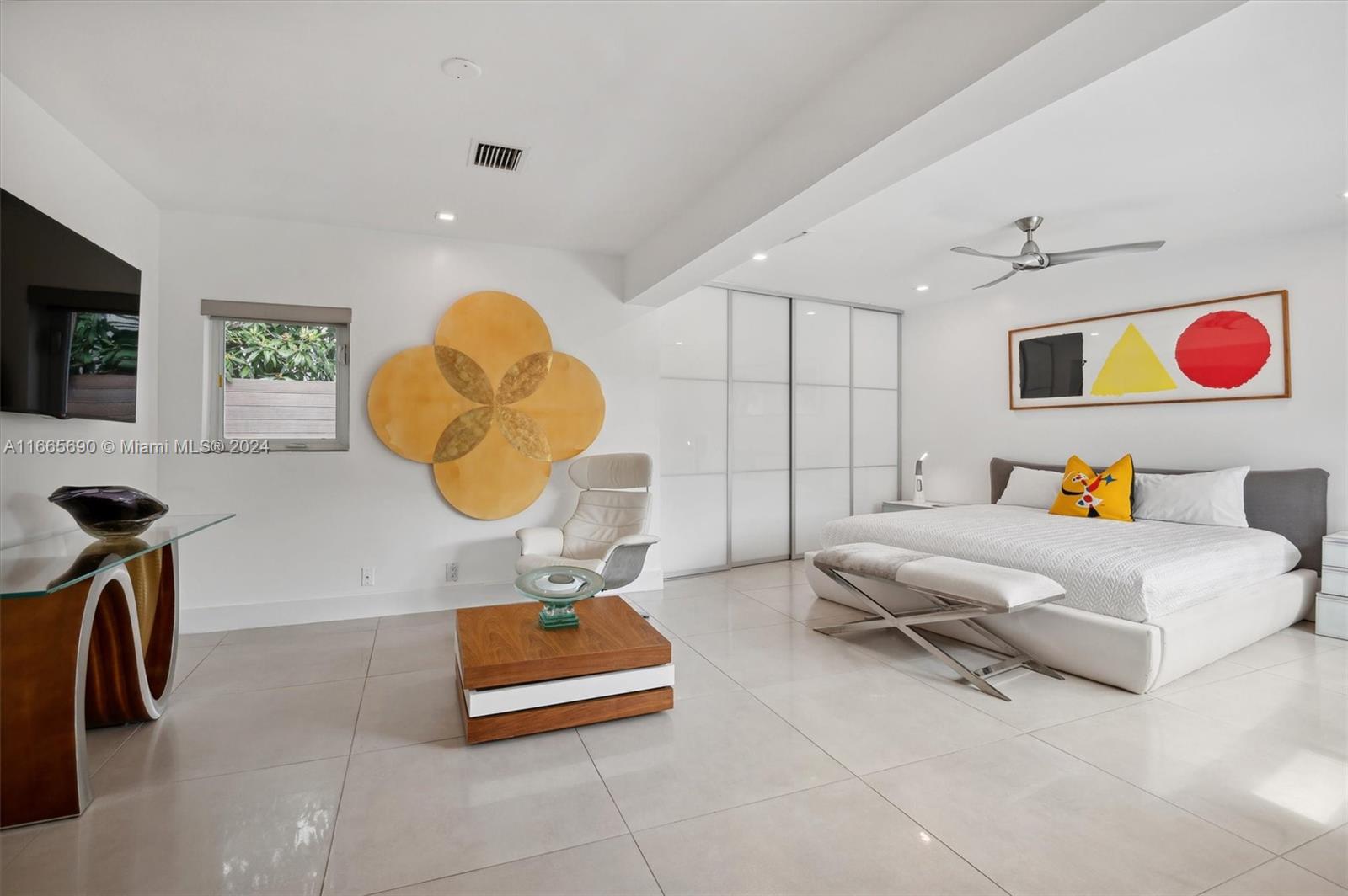 LAKESIDE - Residential