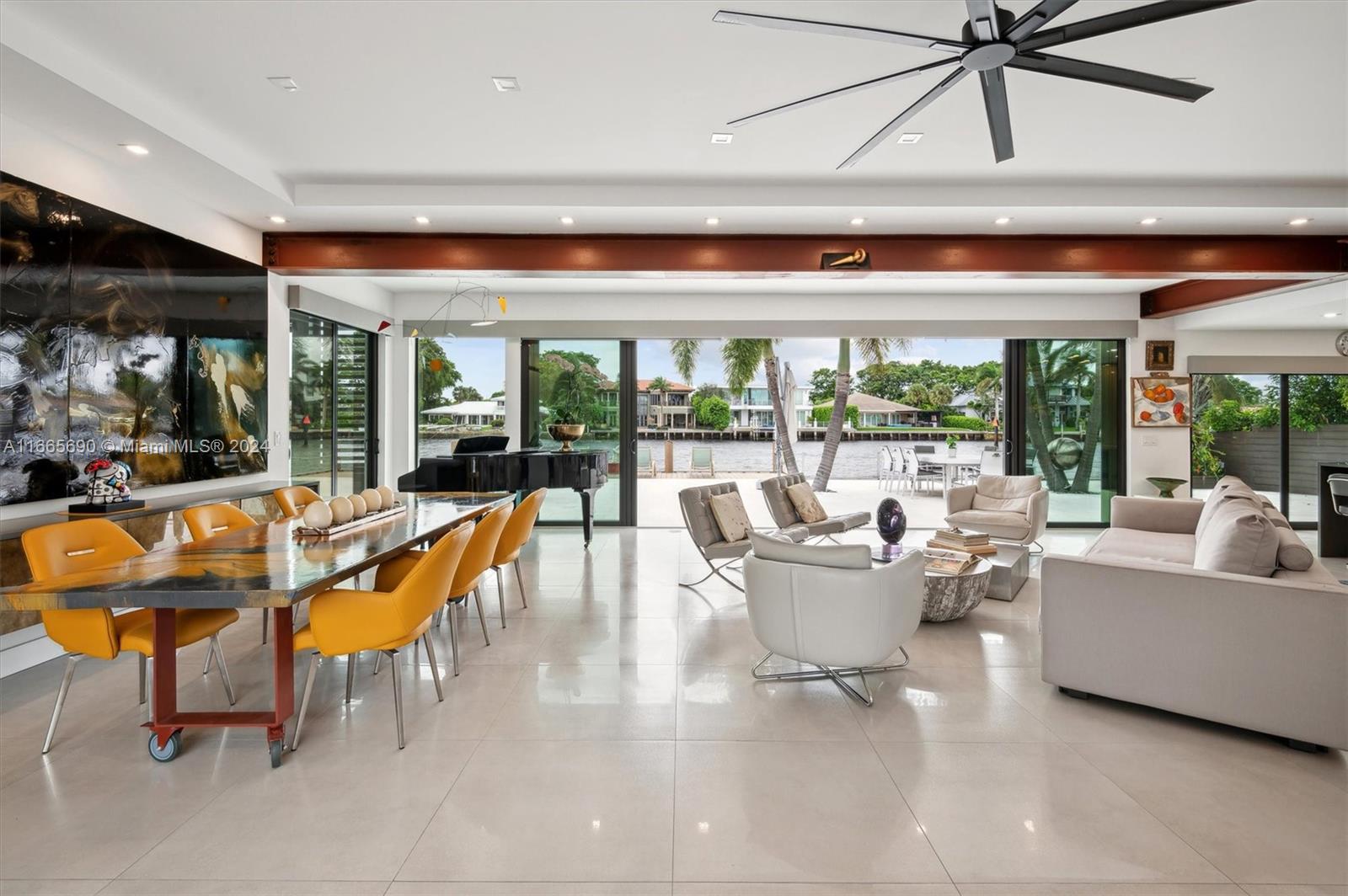 LAKESIDE - Residential