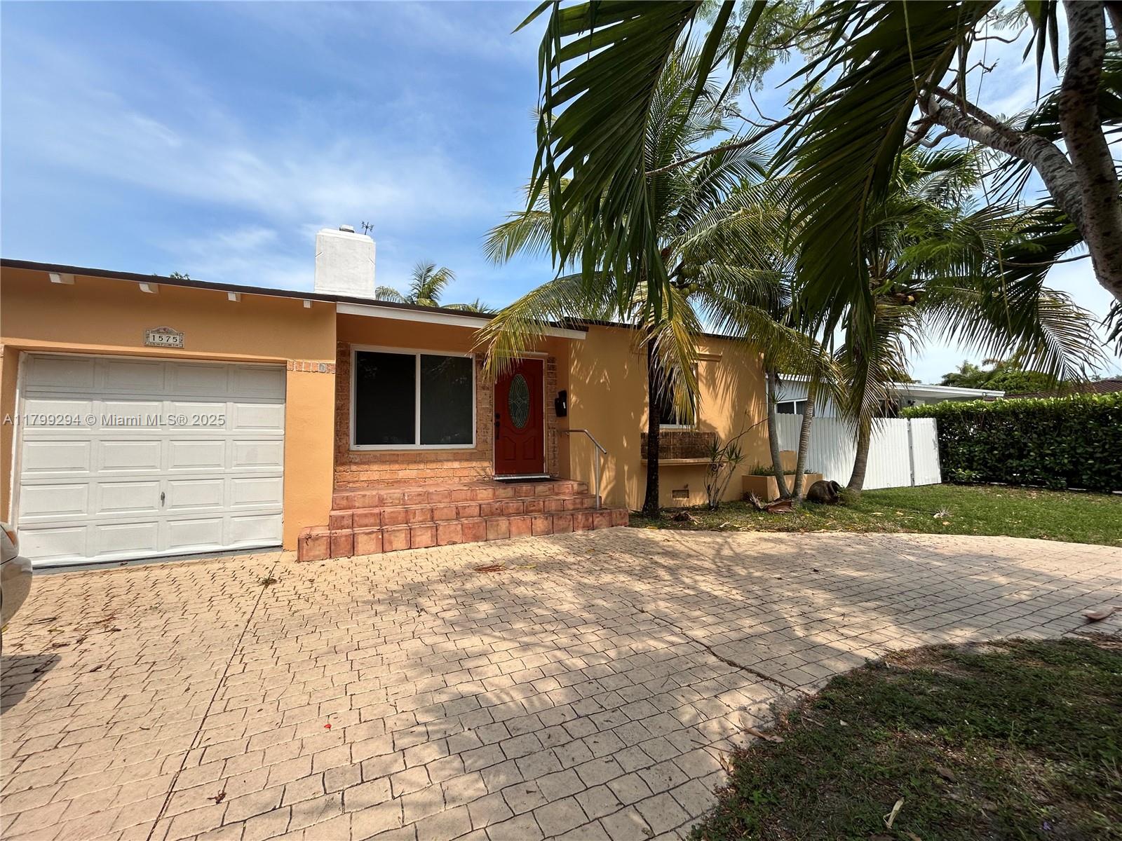 1575 SW 12th Ave