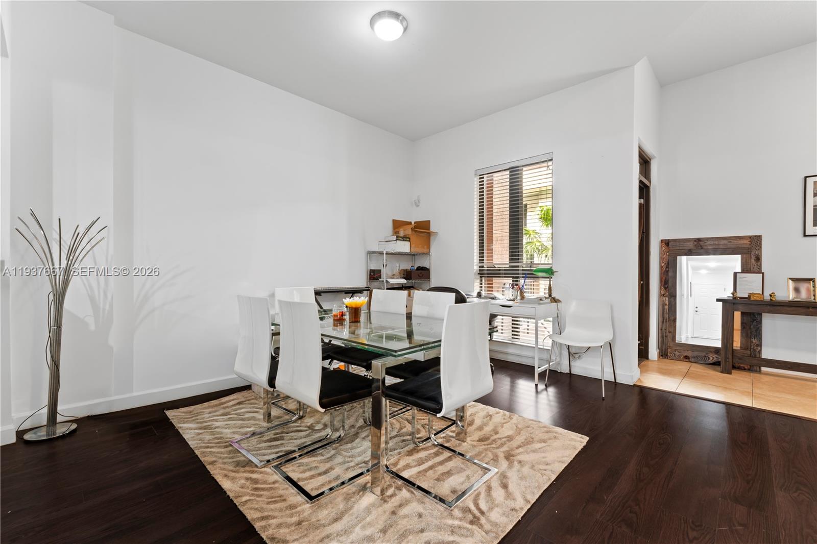 COLONNADE AT DADELAND SW - Residential