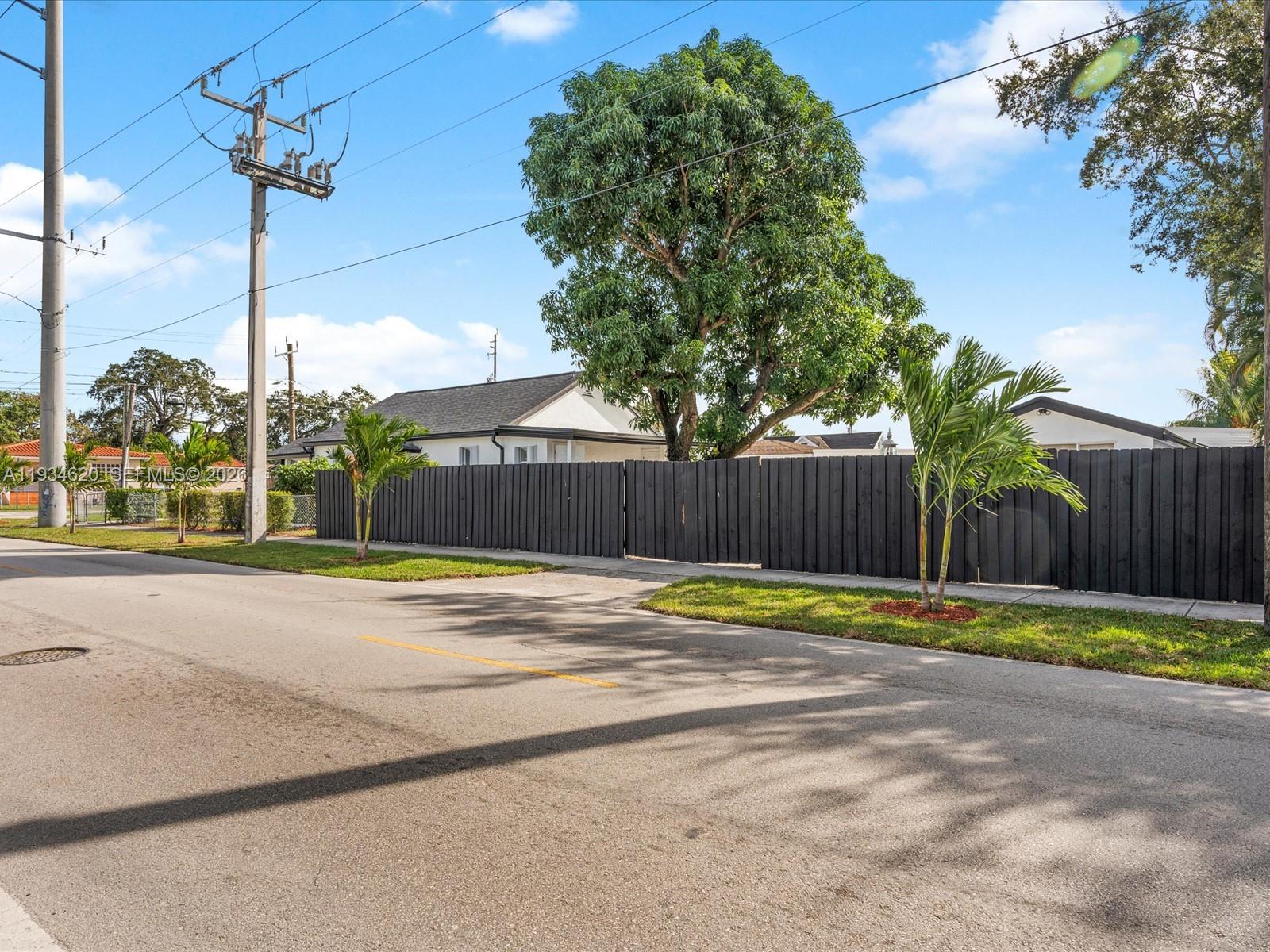 COMFORT GARDENS - Residential