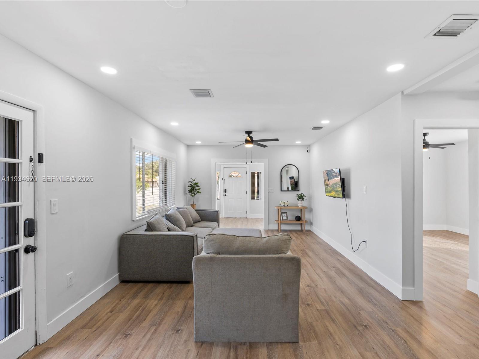 COMFORT GARDENS - Residential