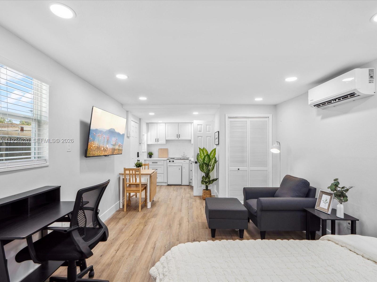 COMFORT GARDENS - Residential