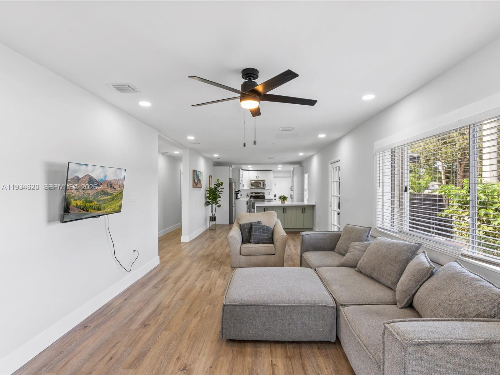 COMFORT GARDENS - Residential